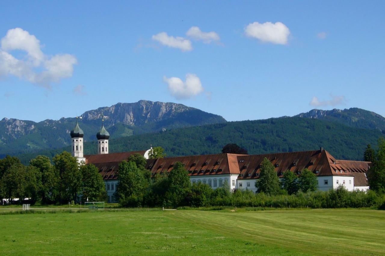 Kloster Benediktbeuern - Gastehaus Der Salesianer Don Bosco Exteriér fotografie