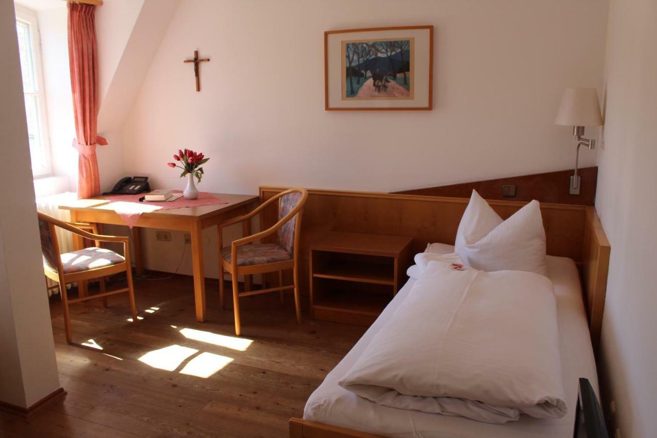 Kloster Benediktbeuern - Gastehaus Der Salesianer Don Bosco Exteriér fotografie