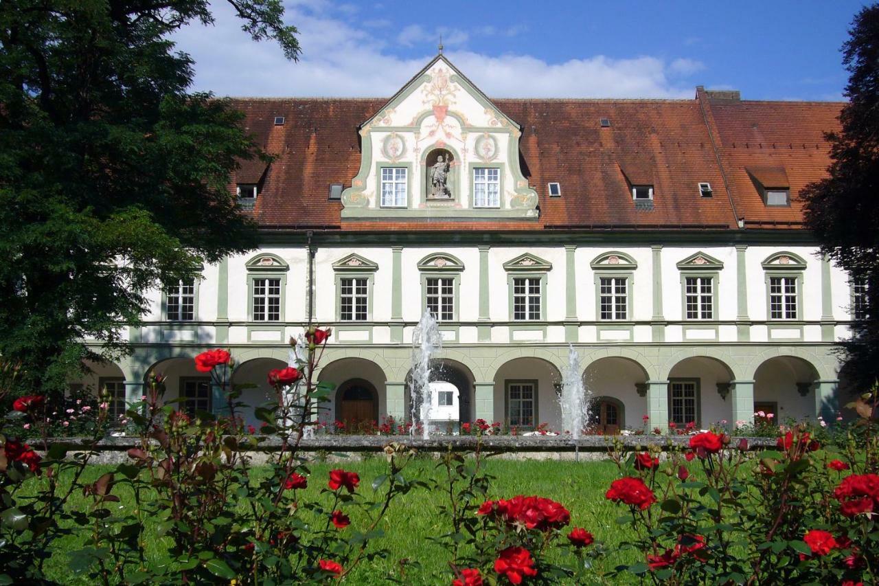 Kloster Benediktbeuern - Gastehaus Der Salesianer Don Bosco Exteriér fotografie